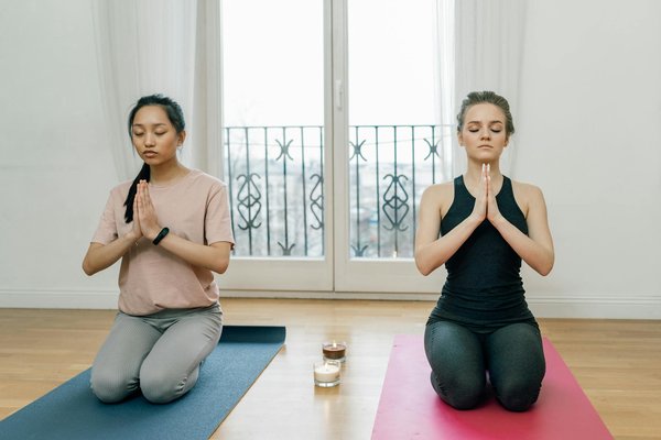 Quels sont les meilleurs exercices de renforcement du plancher pelvien pour les femmes de tous âges ?